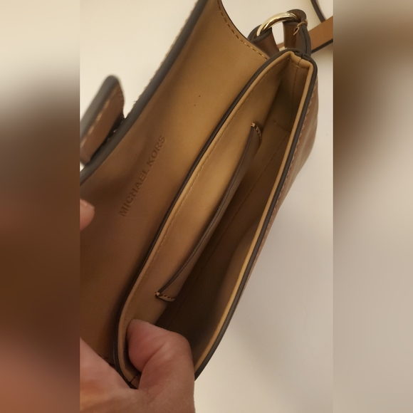 MICHAEL KORS Small Belt Bag/Fanny Pack in Tan - Picture 11 of 11